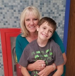 Meet your Posher, Lorrie